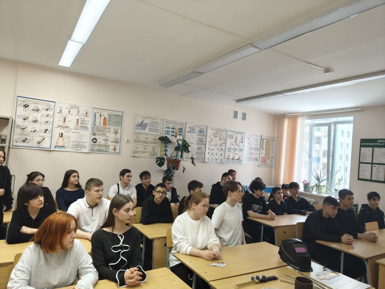День открытых дверей в колледже: яркие впечатления для девятиклассников.