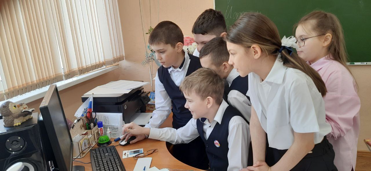 Урока Цифры по теме &amp;quot;Квантовые вычисления и материалы будущего&amp;quot;.